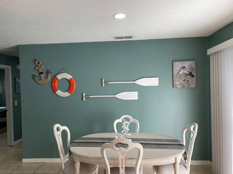 Nature Coast Getaway #1 - Cozy 2 Bedroom ホモサッサ エクステリア 写真