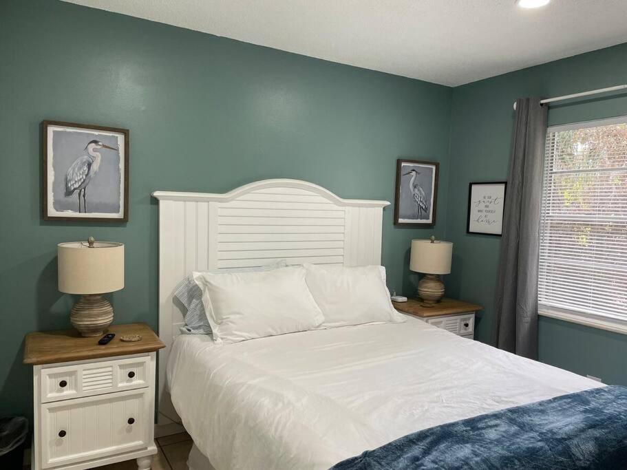 Nature Coast Getaway #1 - Cozy 2 Bedroom ホモサッサ エクステリア 写真